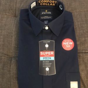 Men’s Button-down shirt. NEW!